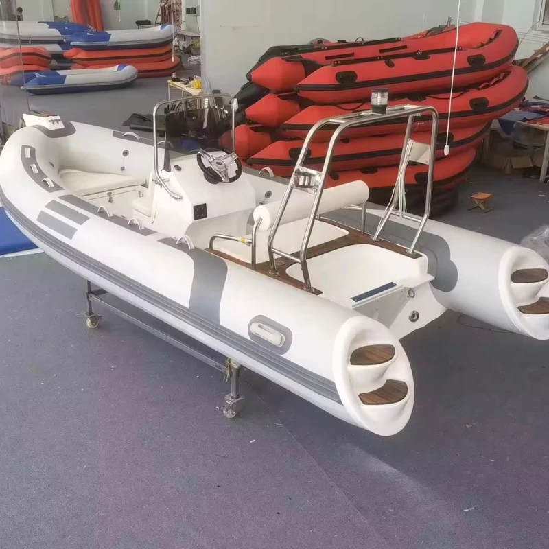 High Speed 16′ RIB480 5-Person CE Certified Glass Fiber Rigid Inflatable Kayak for Sale with 50 HP Outboard Motor