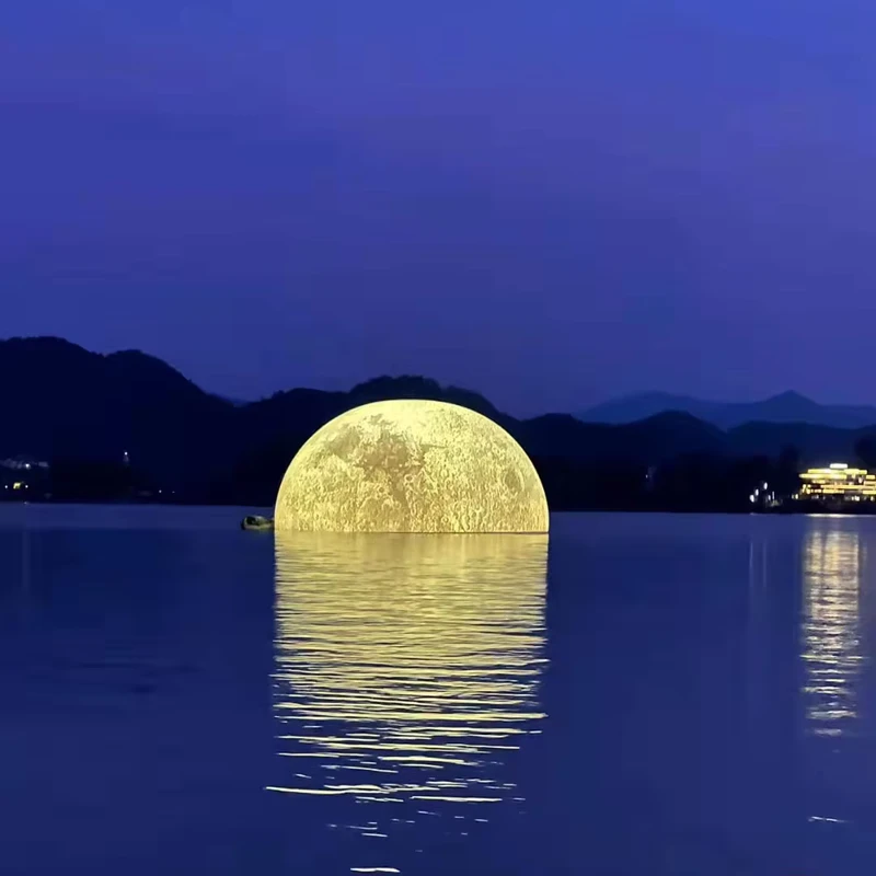 LED เปลี่ยนสี กันน้ำ ขนาด 25 เมตร ลอยน้ำสำหรับเทศกาลกลางฤดูใบไม้ร่วง ตกแต่งสวนสาธารณะ