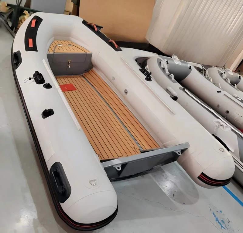 Thuyền bơm hơi Rigid Rib Cabin Cruiser 300cm