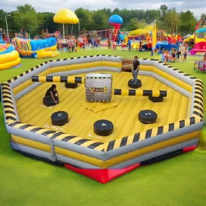 Jogo Inflável Interativo para 8 Pessoas, Toxic Meltdown Carnival para Uso em Parque Comercial, Material PVC Amarelo