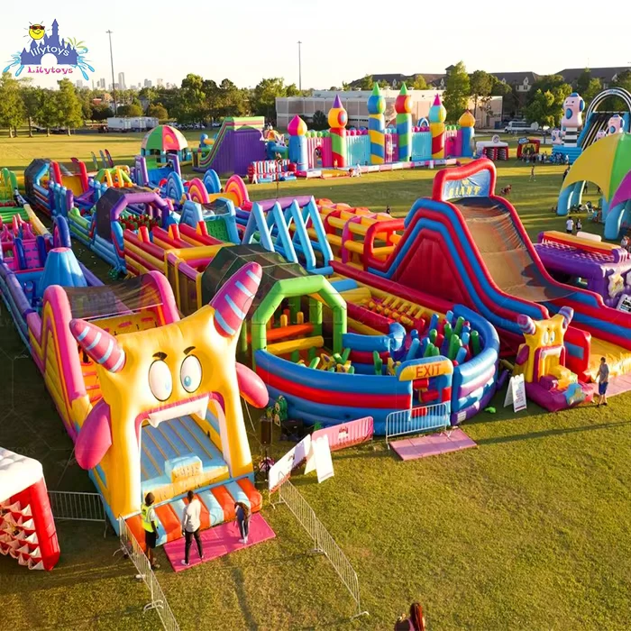 Parc d'attractions gonflable intérieur et extérieur commercial Ali