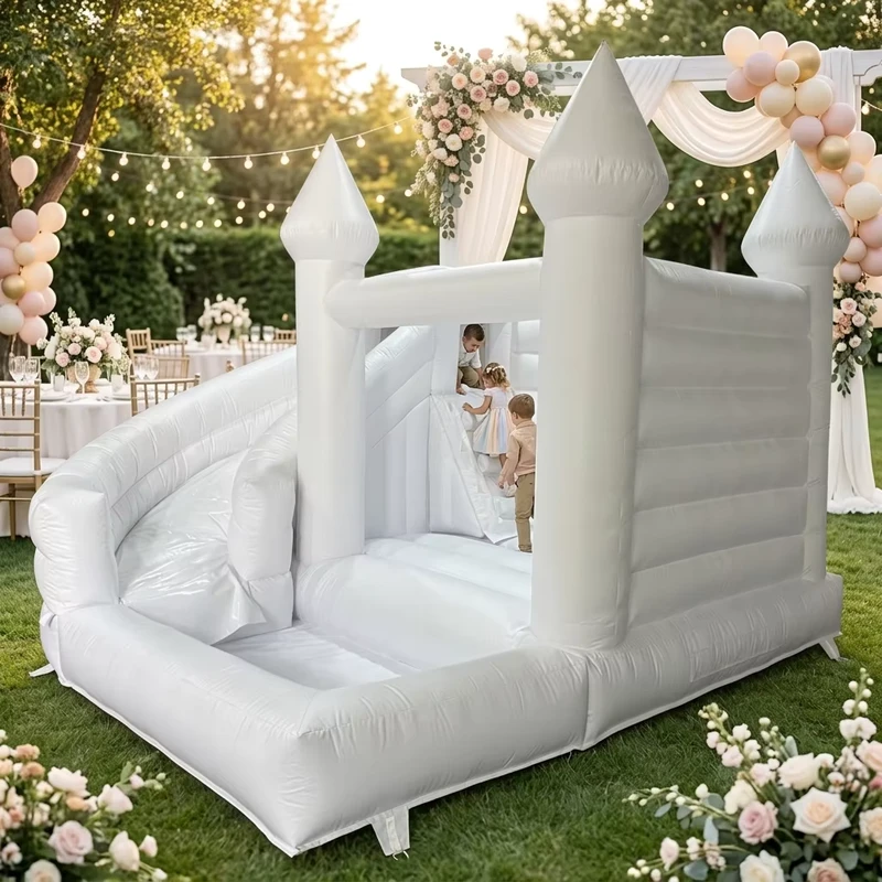 บ้านกระโดดพองหรูหราสีขาวพร้อมสไลด์ ปราสาทกระโดดเชิงพาณิชย์สำหรับเช่ากิจกรรมวันเกิด