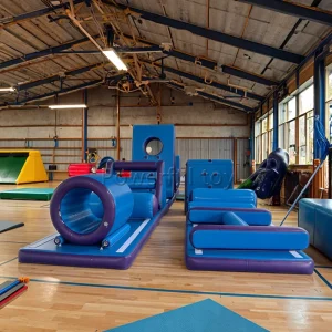 मनोरंजन पार्क inflatable एयरटाइट ब्लॉक बाधा पार्कौर एयर बाधा inflatable एयर ट्रैक