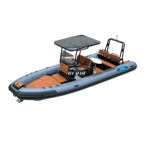 Newly arrived at CE 7m 23.3 feet of a luxury sea-margined sea-capoon fishing boat with a 200-horse engine.