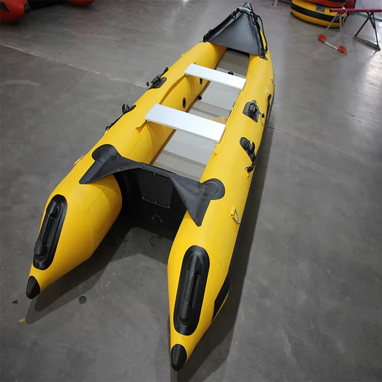 Set Kombinasi Kayak Inflatable dan Perahu Memancing Bersertifikat CE untuk Berlayar dan Memancing