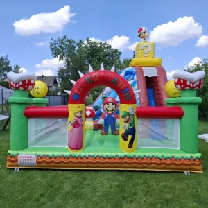 Castello gonfiabile a tema cartoon con scivolo, mini parco giochi, combo per bambini