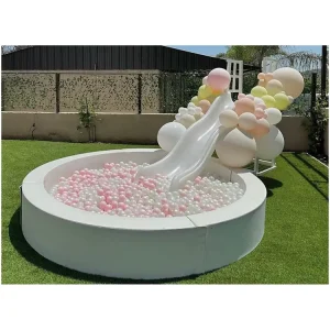 子供用遊び場 アウトドア幼児用ソフトプレイセット 丸いボールピットとシングルスライド パーティーレンタル機器