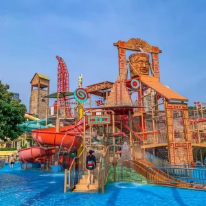 Équipement de jeu aquatique pour enfants, toboggans en fibre de verre, maison aquatique avec seau de pulvérisation