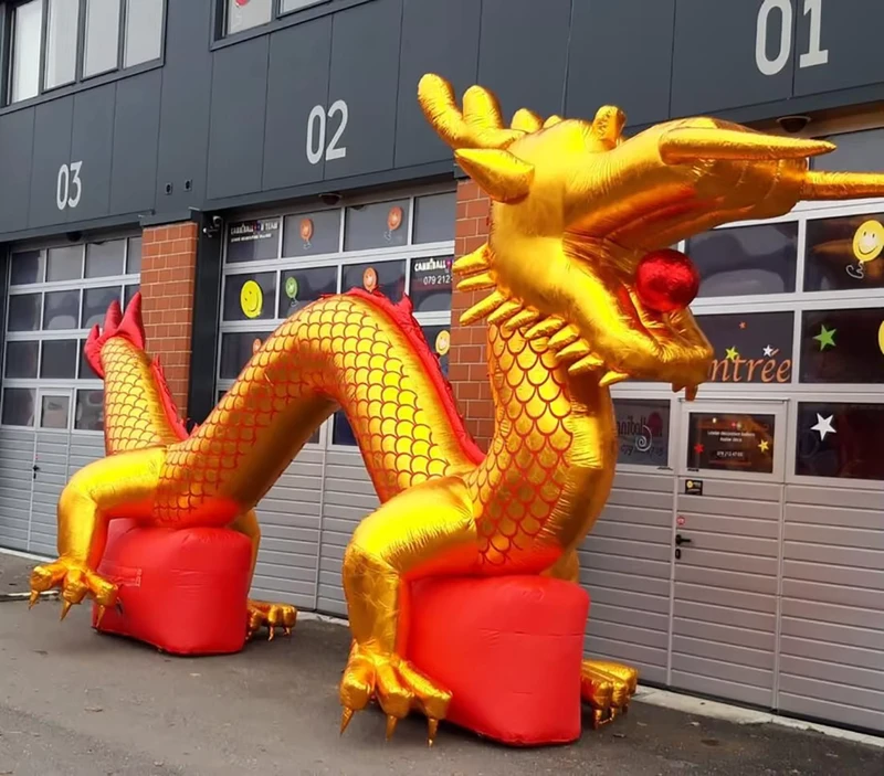 中国祭り用インフレータブルゴールデンドラゴンバルーン パーティーデコレーション用