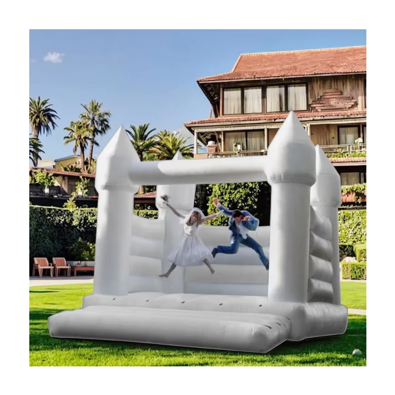 Castello Gonfiabile per Matrimoni Personalizzato Bianco Commerciale con Certificazione CE in PVC Spesso 0.55mm Facile da Montare per Eventi Feste