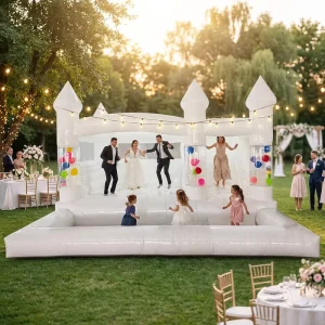 Rumah Lompat Inflatable Putih Kustom untuk Pernikahan, PVC Drop Stitch Tahan Lama untuk Dekorasi Sewa Acara Pernikahan