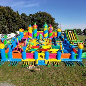 Taman Tema Tiup PVC Raksasa Kustom untuk Anak-anak dan Dewasa Taman Hiburan Luar Ruangan dengan Blower