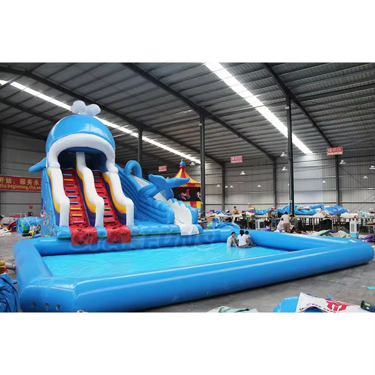 Commerciële gigantische opblaasbare waterglijbaan, zee-thema waterpark glijbaan, walvis opblaasbare waterglijbaan met afneembaar zwembad