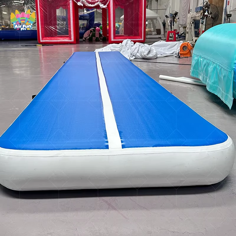 เสื่อยิมนาสติกเป่าลม PVC เกรดเชิงพาณิชย์ ขนาดสี่เหลี่ยมพับได้ น้ำหนักเบา กันน้ำ สำหรับคลาสเต้น พร้อมโลโก้ที่กำหนดเอง