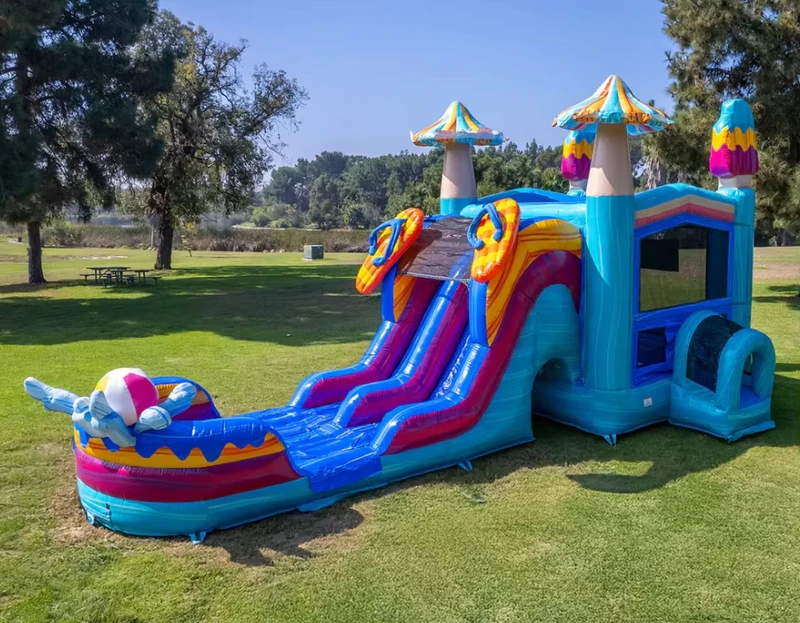 Kombinasi Kastil Loncat Inflatable Komersial, Seluncuran Basah dan Kering untuk Pesta