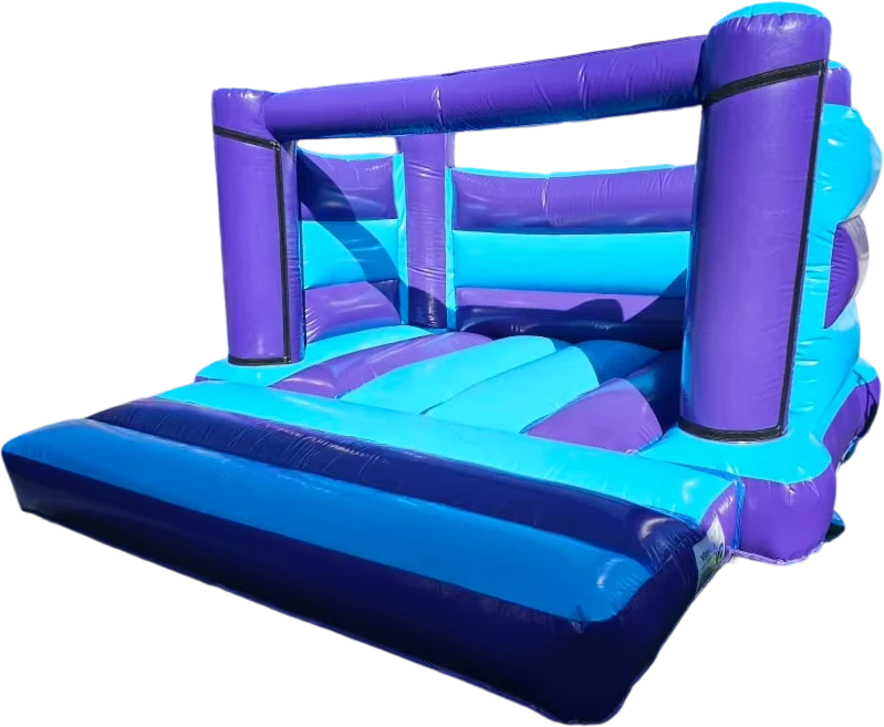 Castello gonfiabile rosa commerciale all'aperto con scivolo e piscina di palline per feste ed eventi