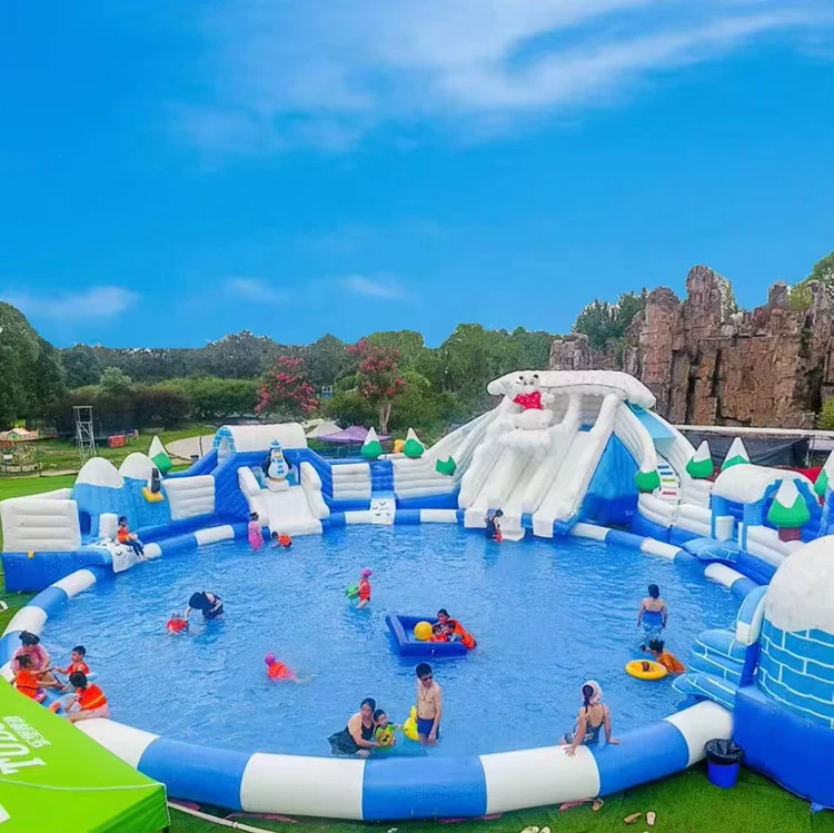 Parc aquatique gonflable commercial en PVC avec piscine, parc aquatique flottant gonflable personnalisé pour enfants