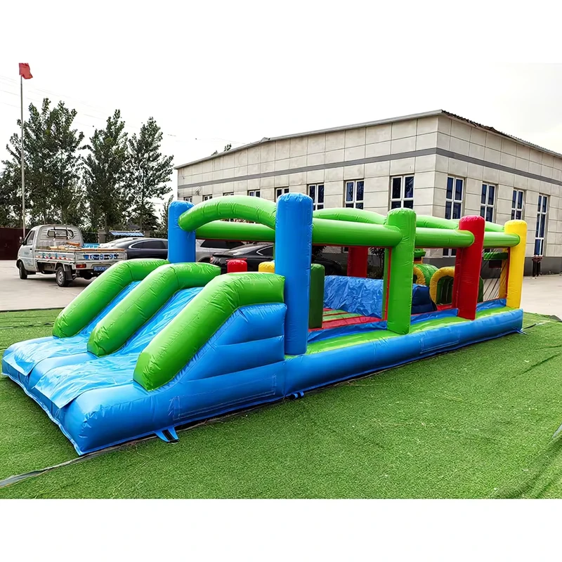 Kastil Lompat Bounce House Putih PVC Komersial dengan Seluncuran Kombinasi Aksesori Inflatable Bouncer dengan Blower untuk Sewa