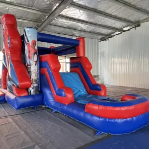 Castillo inflable y conjunto de tobogán temático de superhéroes, disponible para la venta, con el popular Spider Man