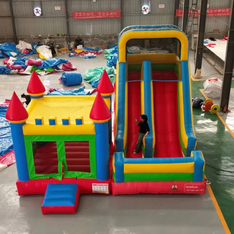 Casa Gonfiabile Commerciale Wet Dry con Scivolo, Materiale PVC, Design Portatile, Dimensioni 6x6M per Bambini e Adulti