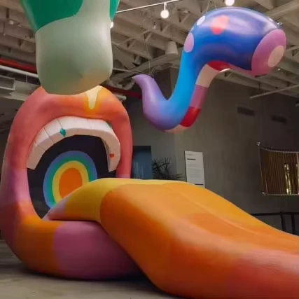 Seni Patung Inflatable Raksasa Kustom dengan Pencetakan Digital, Tahan Air, Tahan Lama untuk Festival Outdoor dan Aktivasi Merek