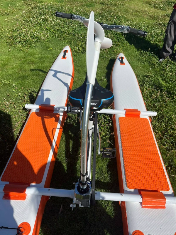 カスタムインフレータブルドロップスティッチペダルボート PVC 浮遊SUP カヤック 100-500kg容量の湖・川・海用