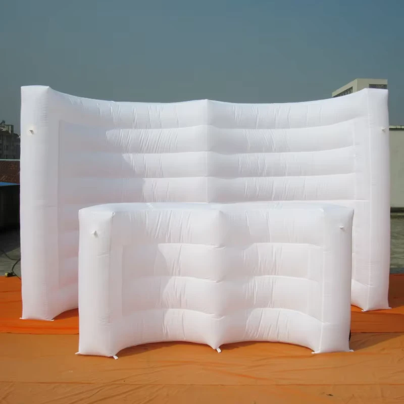 ผนังแบคดรอปเป่าลม PVC แบบกำหนดเอง พร้อมไฟ LED สำหรับงานเชิงพาณิชย์กลางแจ้ง