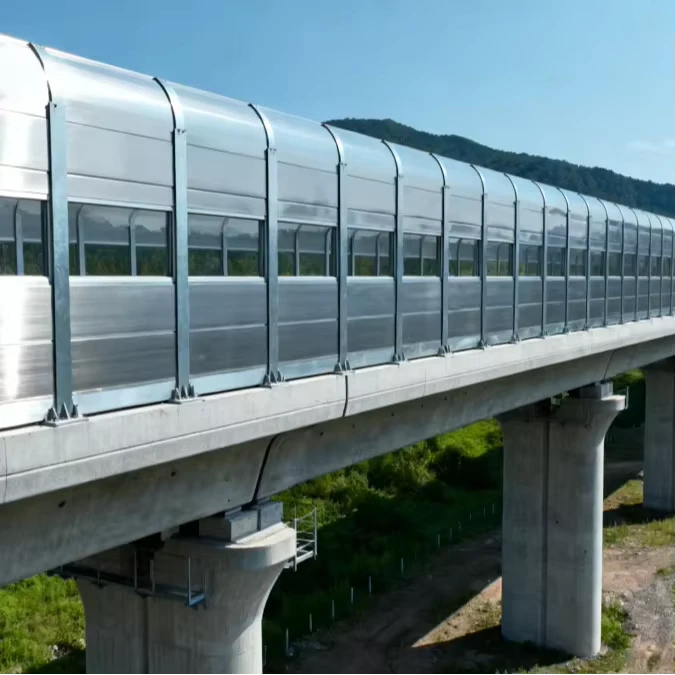 Barreira Acústica de PVC Personalizável para Autoestrada, Ponte Elevada, Tela de Isolamento Sonoro, Barreira de Ruído Totalmente Fechada para Hospital 80%.