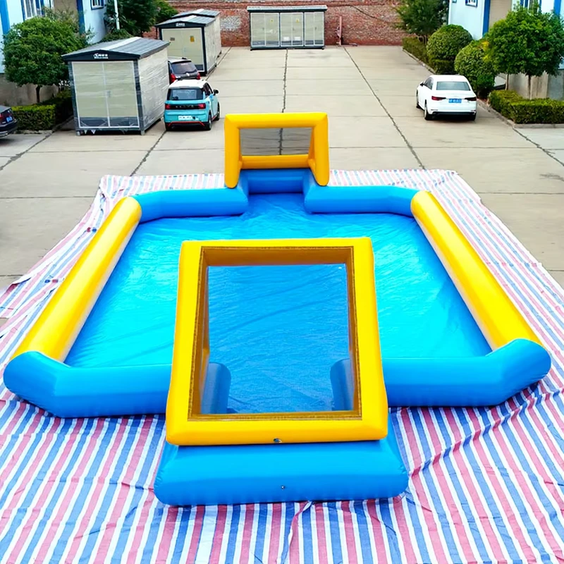 Taman air inflatable PVC luar ruangan yang disesuaikan, lapangan sepak bola dengan kapasitas 2000kg untuk dewasa & anak-anak