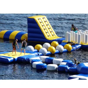 カスタマイズ可能な浮遊型インフレータブルアクアパーク 水上遊園地デザイン 屋外インフレータブル水遊び