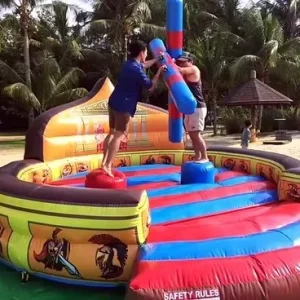 Jogo Interativo Inflável Gladiador Personalizado com Garantia de 2-3 Anos para Todas as Idades em Parques de Trampolins