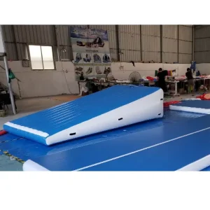 Customized Triangle Air Track Inflatable Gymnastics Mat Air Tumbling Track 12m 15m 16m 10m