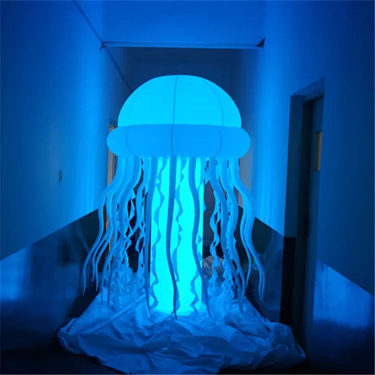 Decorazione gonfiabile a LED a forma di medusa per nightclub