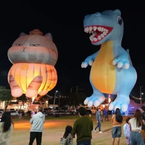 โฆษณาเทศกาลบอลลูนร้อนแบบกำหนดเอง บอลลูนร้อนเป่าลมขนาดใหญ่