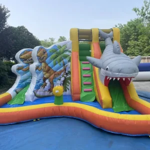 Toboganes de agua inflables con temática de dinosaurios, piscinas, castillos en forma de tiburón de PVC