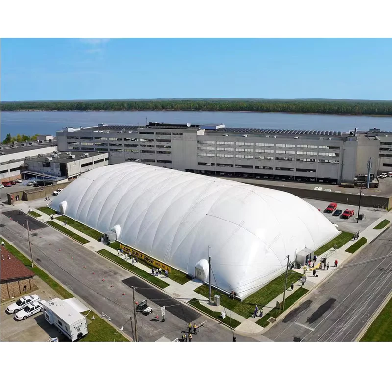 Dôme aérien gonflable à installation facile pour courts de tennis