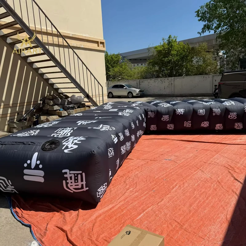 工場カスタムインフレータブルL字型UFOオーナメント屋外カーニバル活動装飾インフレータブルレターモデル