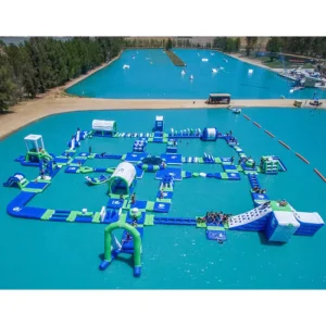 Công Việc Inflatable Floating Aqua Park Lớn Thiết Bị Giải Trí Nước Inflatable Tùy Chỉnh