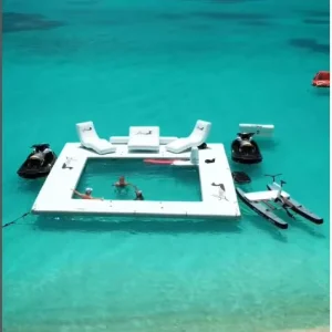 Plateforme de loisirs gonflable de yacht de mer avec piscine de méduse gonflable et canapé