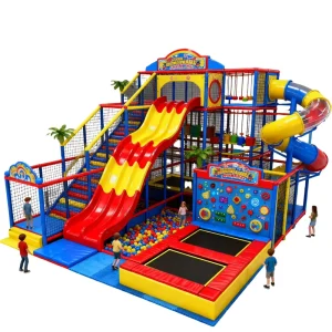 Divertido parque de atracciones interior con toboganes iluminados, desafíos de rompecabezas, trampolines circulares y paseos a caballo para niños
