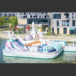 फन स्पेसमैन बड़ा inflatable जल ट्रैम्पोलिन स्लाइड बच्चों का PVC आउटडोर तैरता जल पार्क एक्वा स्पोर्ट्स पार्क