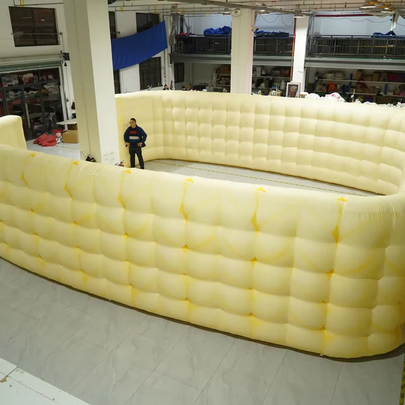 Giant Custom Design Gonfiabile Cartoon Pubblicitario Muro Giallo Gonfiabile per Eventi all'Aperto