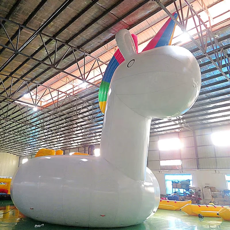 Riesiges Wasser Aufblasbares Einhorn Große Angepasste Farbe CE-zertifiziertes PVC Aufblasbares Cartoon Float für Partys