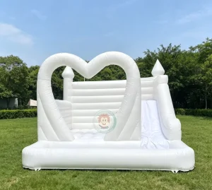 Heart Shape Jumping Castle White Inflatable Bouncy Castle for Kids