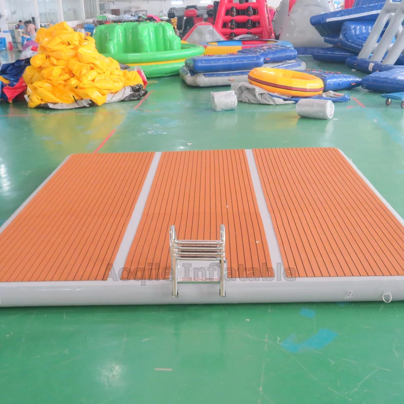 Piattaforma galleggiante gonfiabile pesante per nuoto, tappetino galleggiante standard gonfiabile con scala