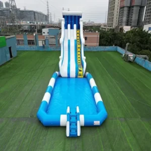 Parc aquatique à domicile Pool2 715B Grand toboggan gonflable avec piscine