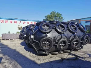 ISO 17357 Pneumatici in gomma per navi galleggianti marittime