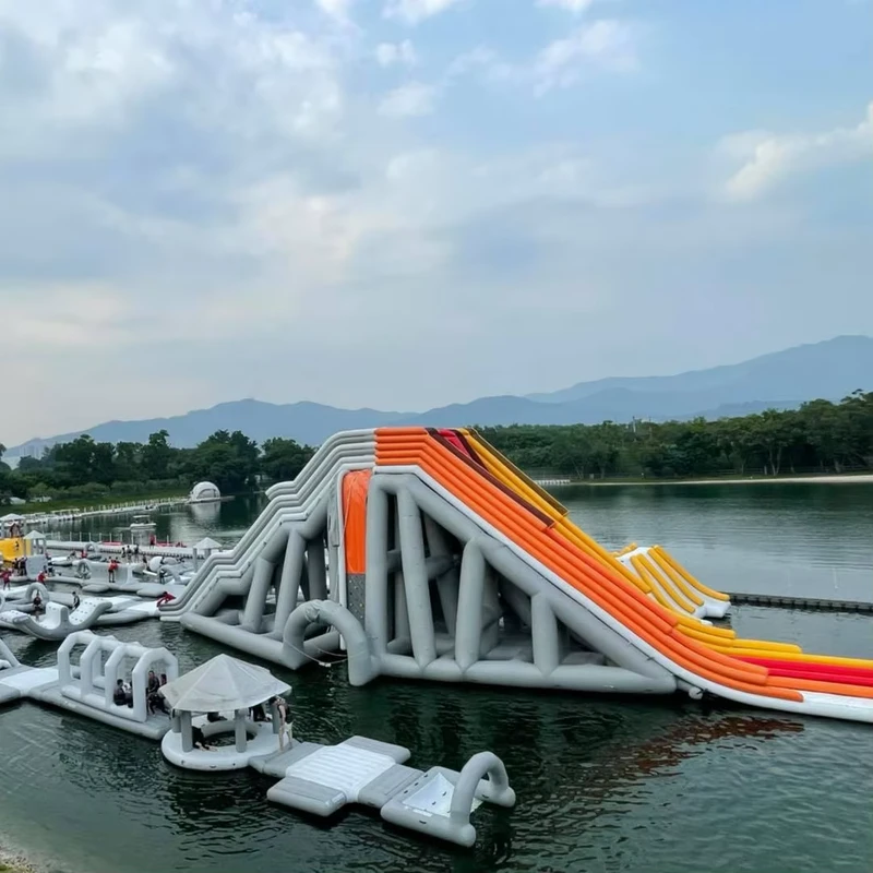Parco Acquatico Gonfiabile Commerciale con Scivolo d'Acqua