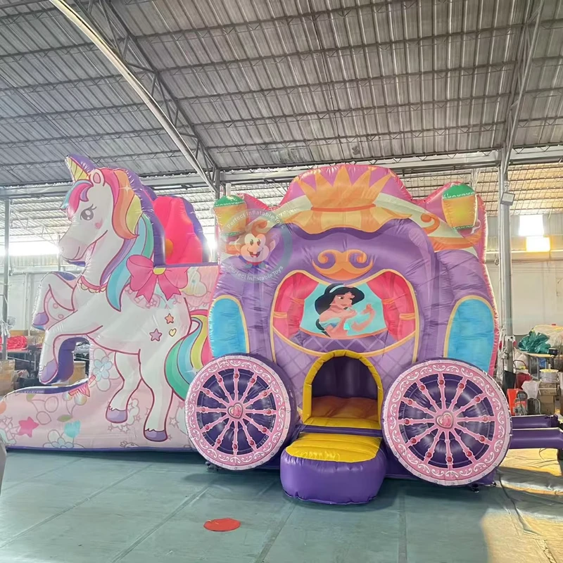 Castello gonfiabile per bambini di piccole dimensioni, castello gonfiabile unicorno con scivolo d'acqua