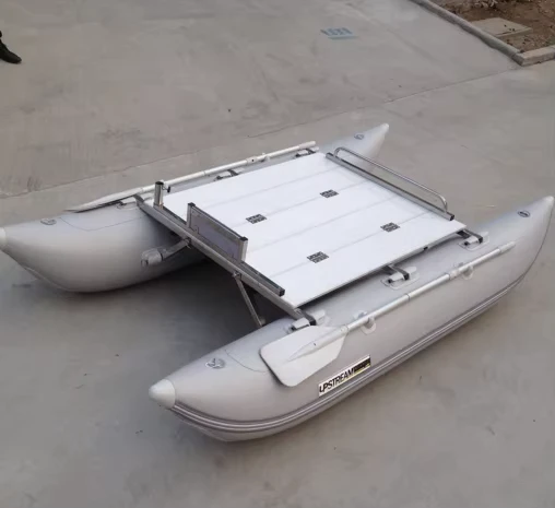Aufblasbarer Katamaran Mini-Yacht